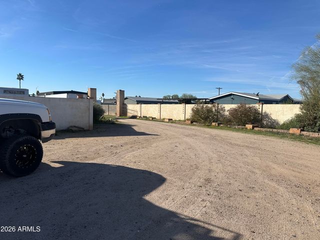 8706 E Main Street, Mesa, AZ 85207