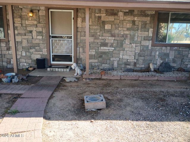 8706 E Main Street, Mesa, AZ 85207