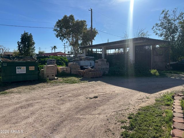 8706 E Main Street, Mesa, AZ 85207