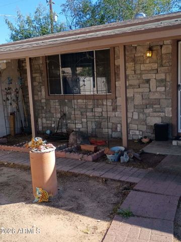 8706 E Main Street, Mesa, AZ 85207