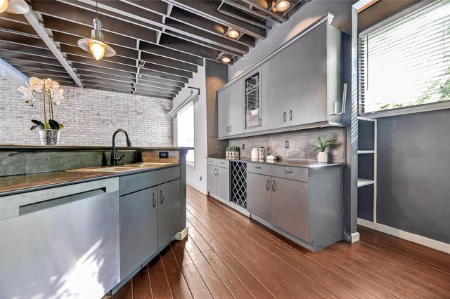 708 W Clay Street, Houston, TX 77019