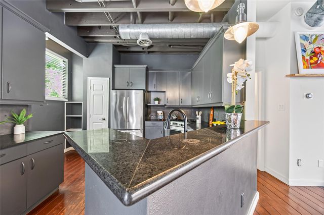 708 W Clay Street, Houston, TX 77019