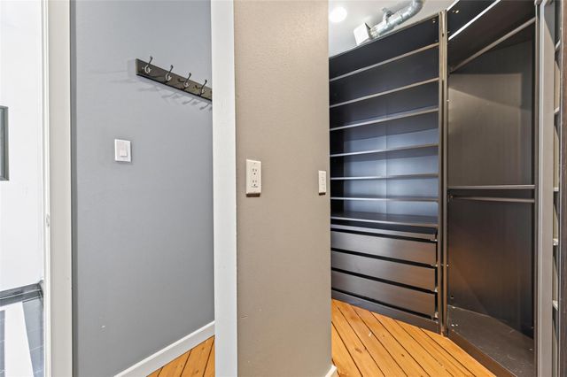 708 W Clay Street, Houston, TX 77019