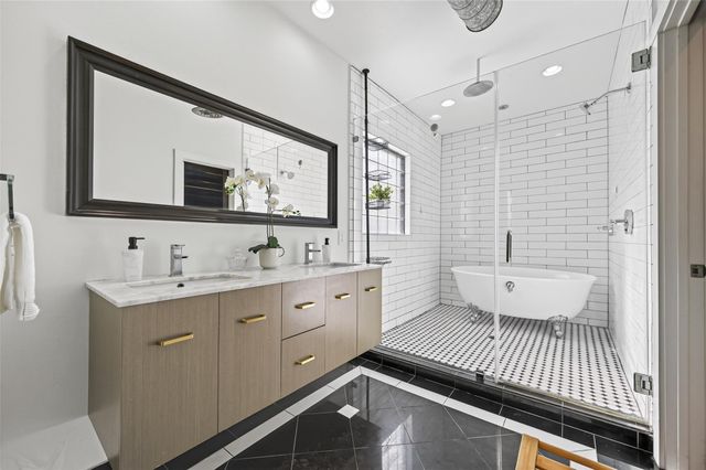 708 W Clay Street, Houston, TX 77019