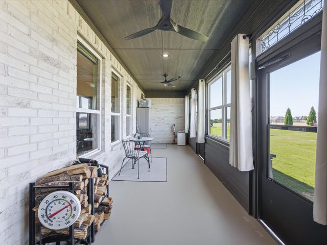 317 Kenyon Court, Granbury, TX 76049