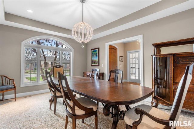 44 WOODLAND Trail, Rochester, IL 62563