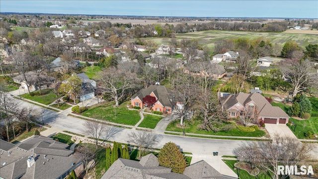 44 WOODLAND Trail, Rochester, IL 62563