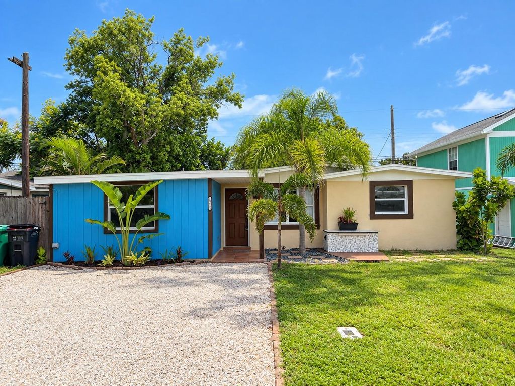 10123 115TH AVENUE, Largo, FL 33773