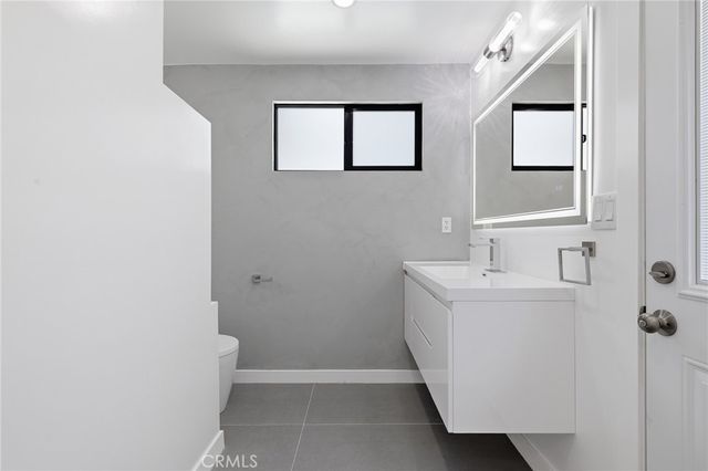 19806 Needles, Chatsworth, CA 91311