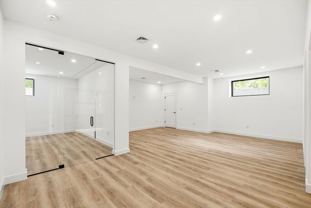18 Rockland Street, Wellesley, MA 02481