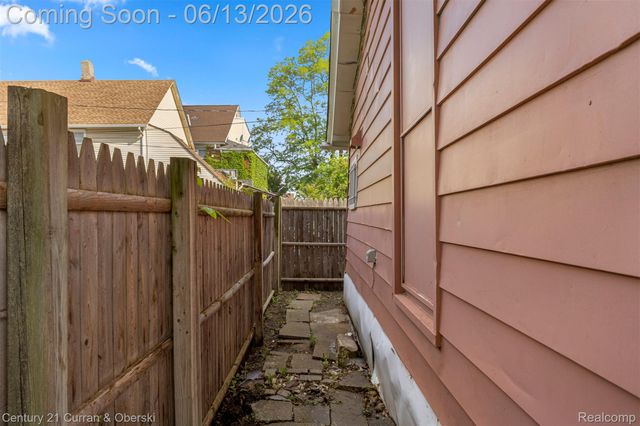 3438 Randall Street, Detroit, MI 48216