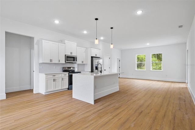 13684 SW 43RD CIRCLE, Ocala, FL 34473