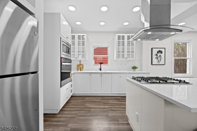 255 S 6Th Ave, Highland Park Boro, NJ 08904