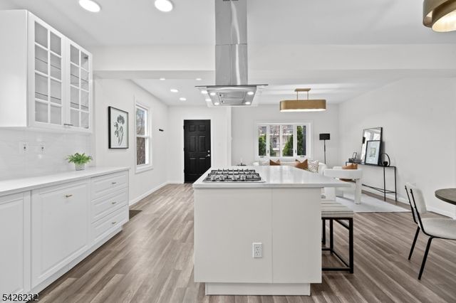 255 S 6Th Ave, Highland Park Boro, NJ 08904