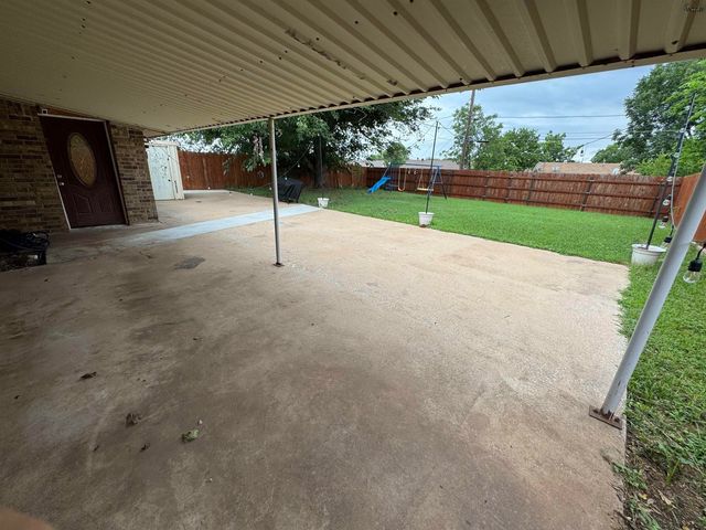 2812 PARKVIEW DRIVE, Wichita Falls, TX 76306