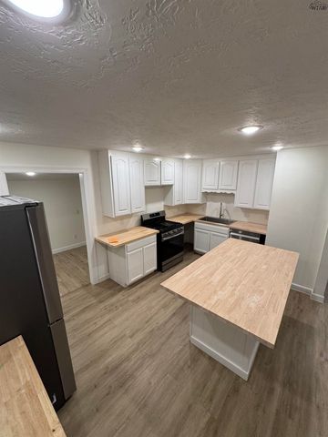 2812 PARKVIEW DRIVE, Wichita Falls, TX 76306