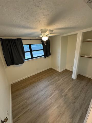 2812 PARKVIEW DRIVE, Wichita Falls, TX 76306