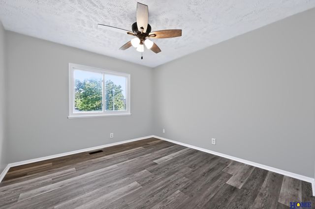 430 Laramie Trail, Lincoln, NE 68521
