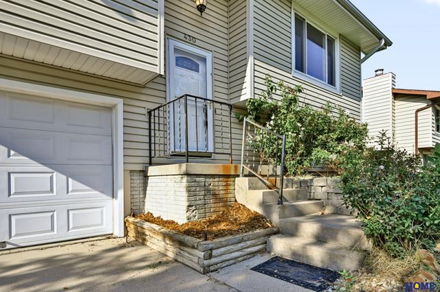 430 Laramie Trail, Lincoln, NE 68521