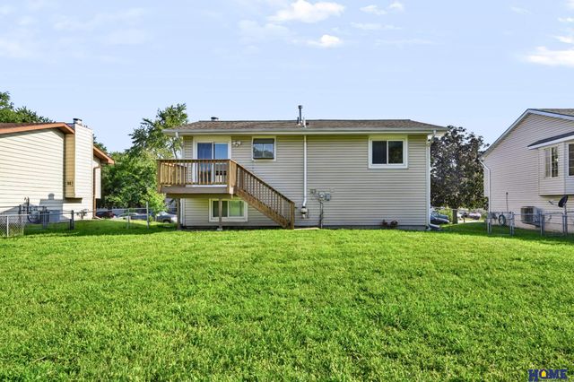 430 Laramie Trail, Lincoln, NE 68521