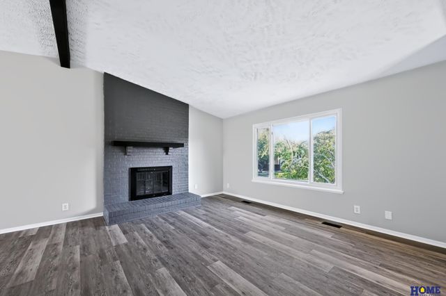 430 Laramie Trail, Lincoln, NE 68521