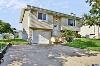 430 Laramie Trail, Lincoln, NE 68521