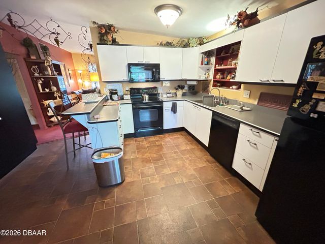 608 Dixie Lane, South Daytona, FL 32119