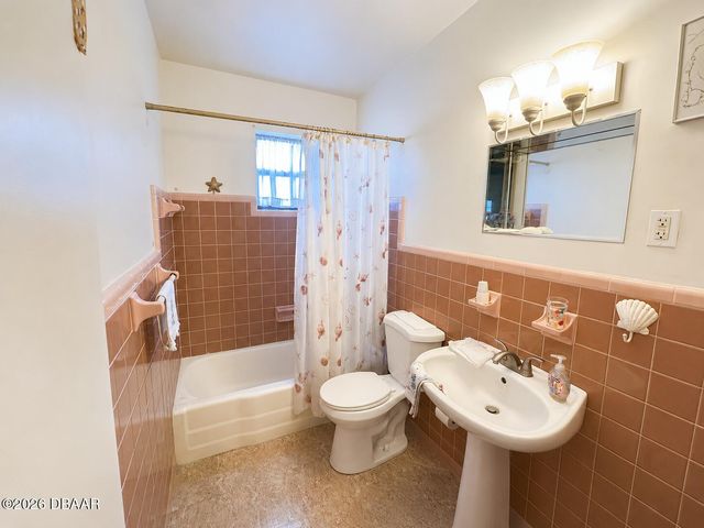 608 Dixie Lane, South Daytona, FL 32119