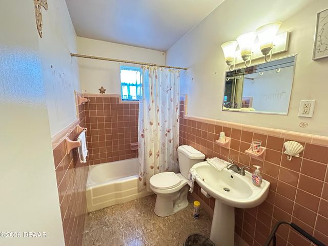 608 Dixie Lane, South Daytona, FL 32119