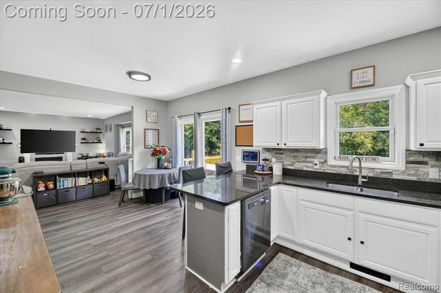 4185 Oak Street, Grand Blanc, MI 48439