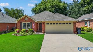 1627 Stone River Place SW, Decatur, AL 35603