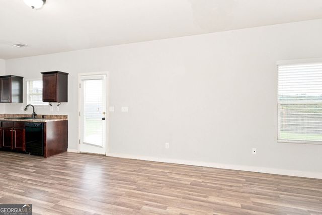 1043 Sutherland Drive, Winder, GA 30680