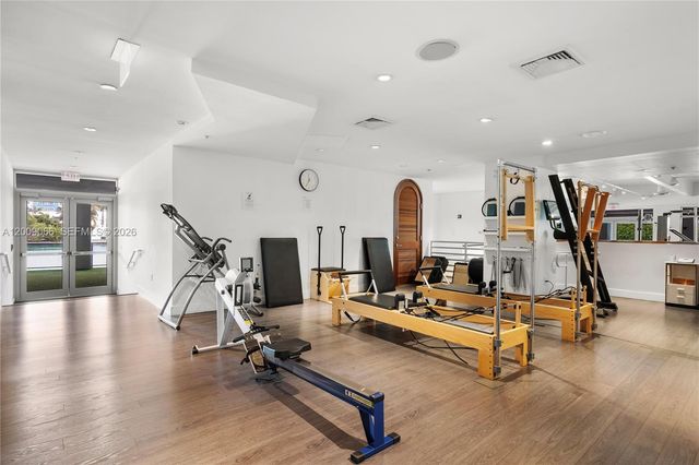 6101 Aqua Ave 903, Miami Beach, FL 33141