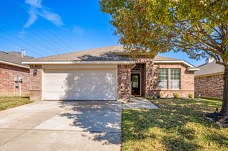15516 Gatehouse Drive, Fort Worth, TX 76262