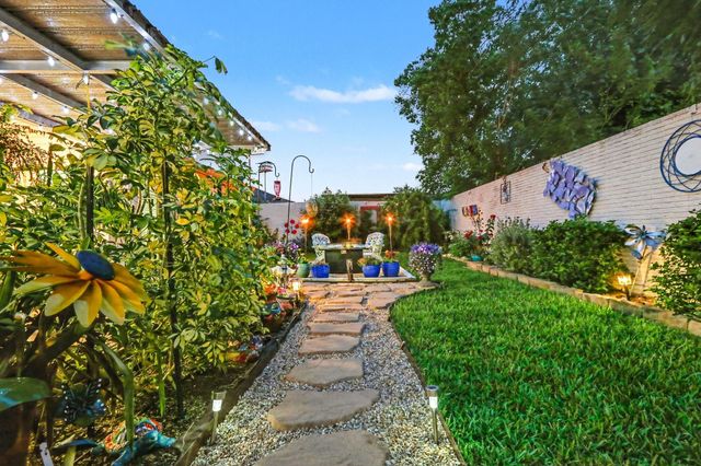 8327 Spring Wind Drive, Houston, TX 77040