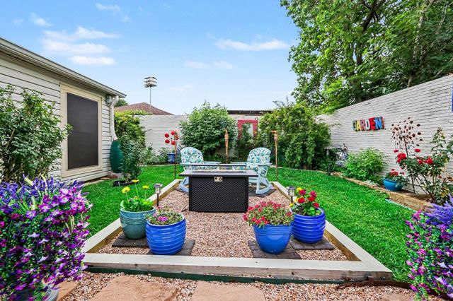 8327 Spring Wind Drive, Houston, TX 77040
