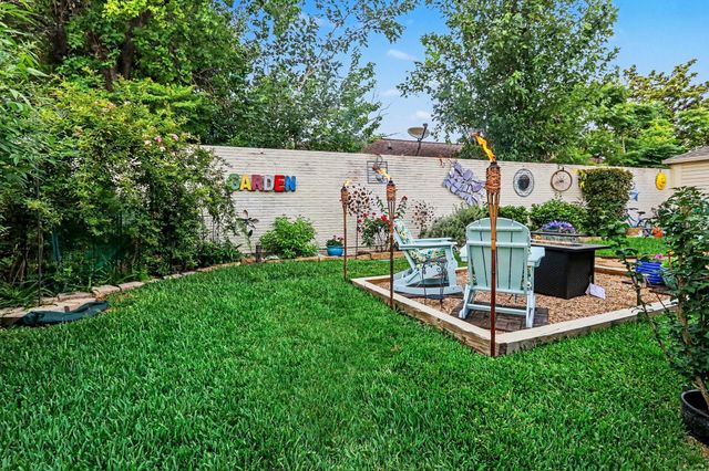 8327 Spring Wind Drive, Houston, TX 77040