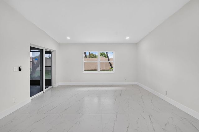 8224 SUMMERBREEZE Lane, Boca Raton, FL 33496