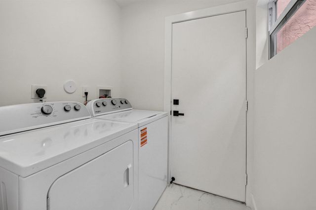 8224 SUMMERBREEZE Lane, Boca Raton, FL 33496