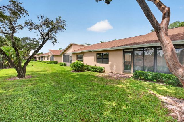 8224 SUMMERBREEZE Lane, Boca Raton, FL 33496