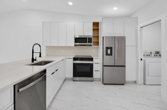 8224 SUMMERBREEZE Lane, Boca Raton, FL 33496