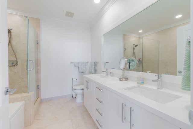 550 Okeechobee Boulevard Uph-15, West Palm Beach, FL 33401