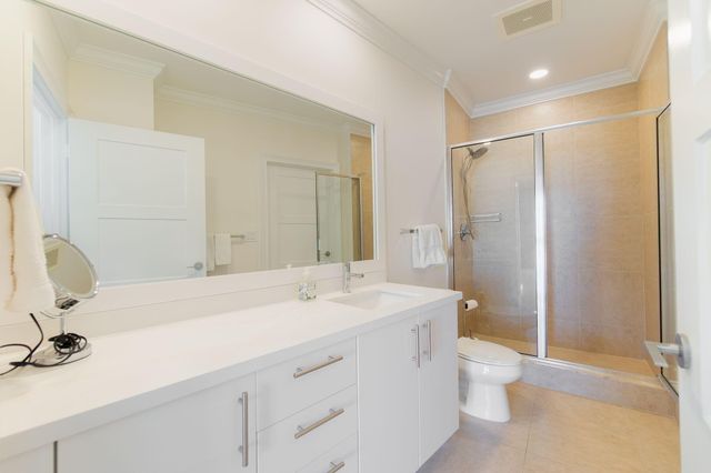 550 Okeechobee Boulevard Uph-15, West Palm Beach, FL 33401