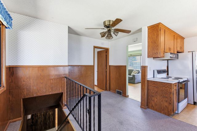 1249 Gary Drive, Saint Paul Park, MN 55071