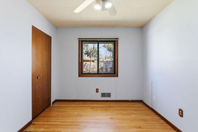 1249 Gary Drive, Saint Paul Park, MN 55071