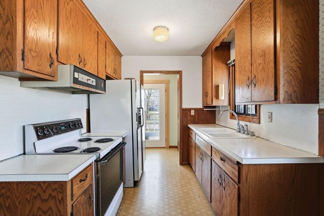 1249 Gary Drive, Saint Paul Park, MN 55071