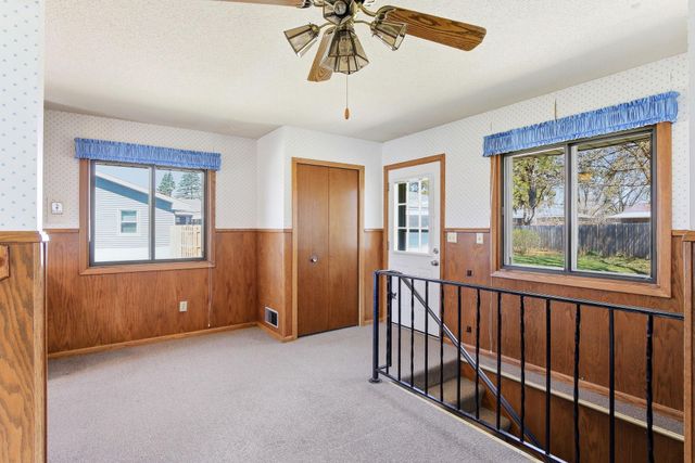 1249 Gary Drive, Saint Paul Park, MN 55071