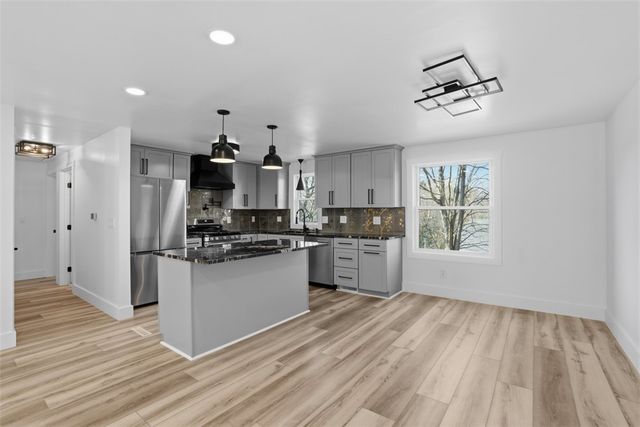 32 Green Oak Drive, Kennedy Twp, PA 15108