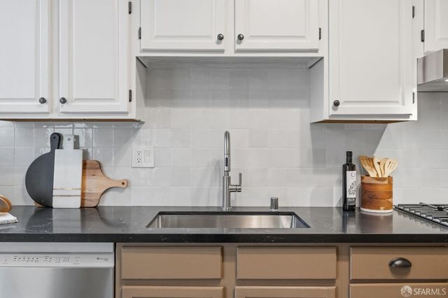 711 12th Avenue, San Francisco, CA 94118
