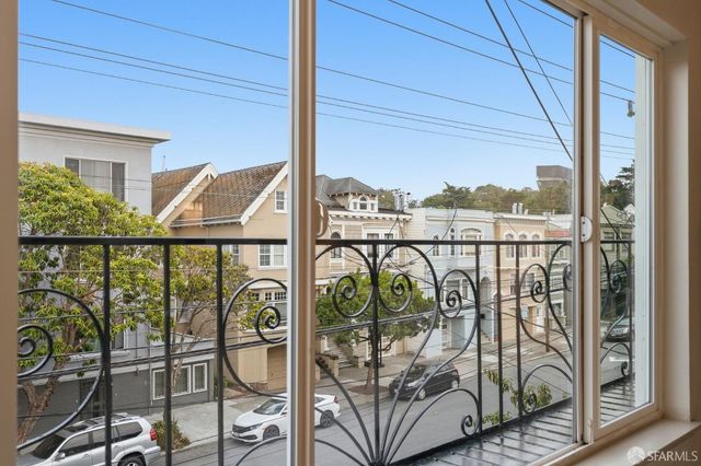 711 12th Avenue, San Francisco, CA 94118